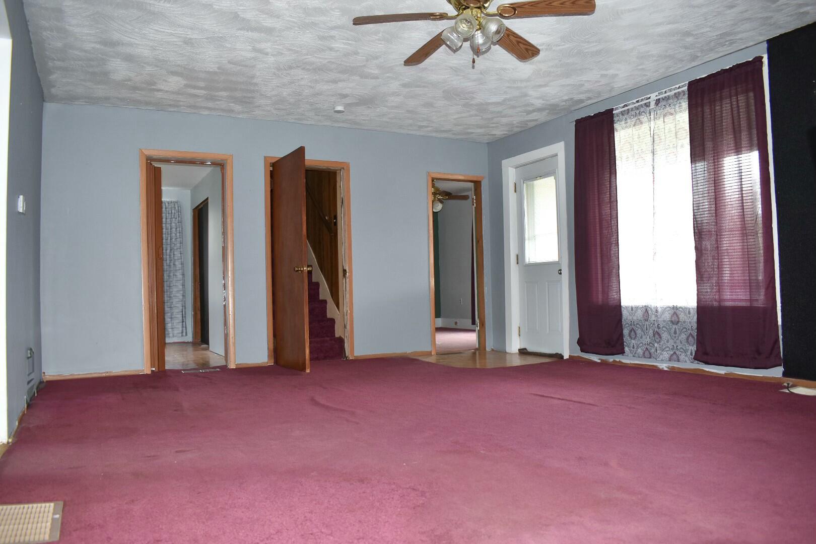 325 E Leroy Street
