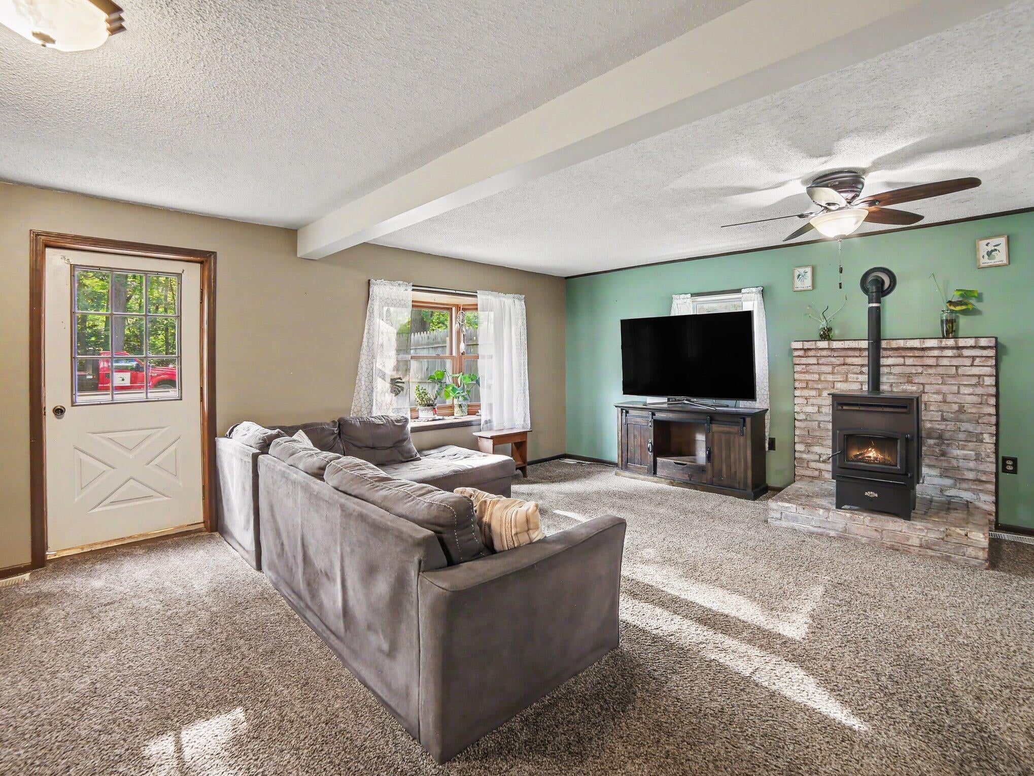 5690 White Road