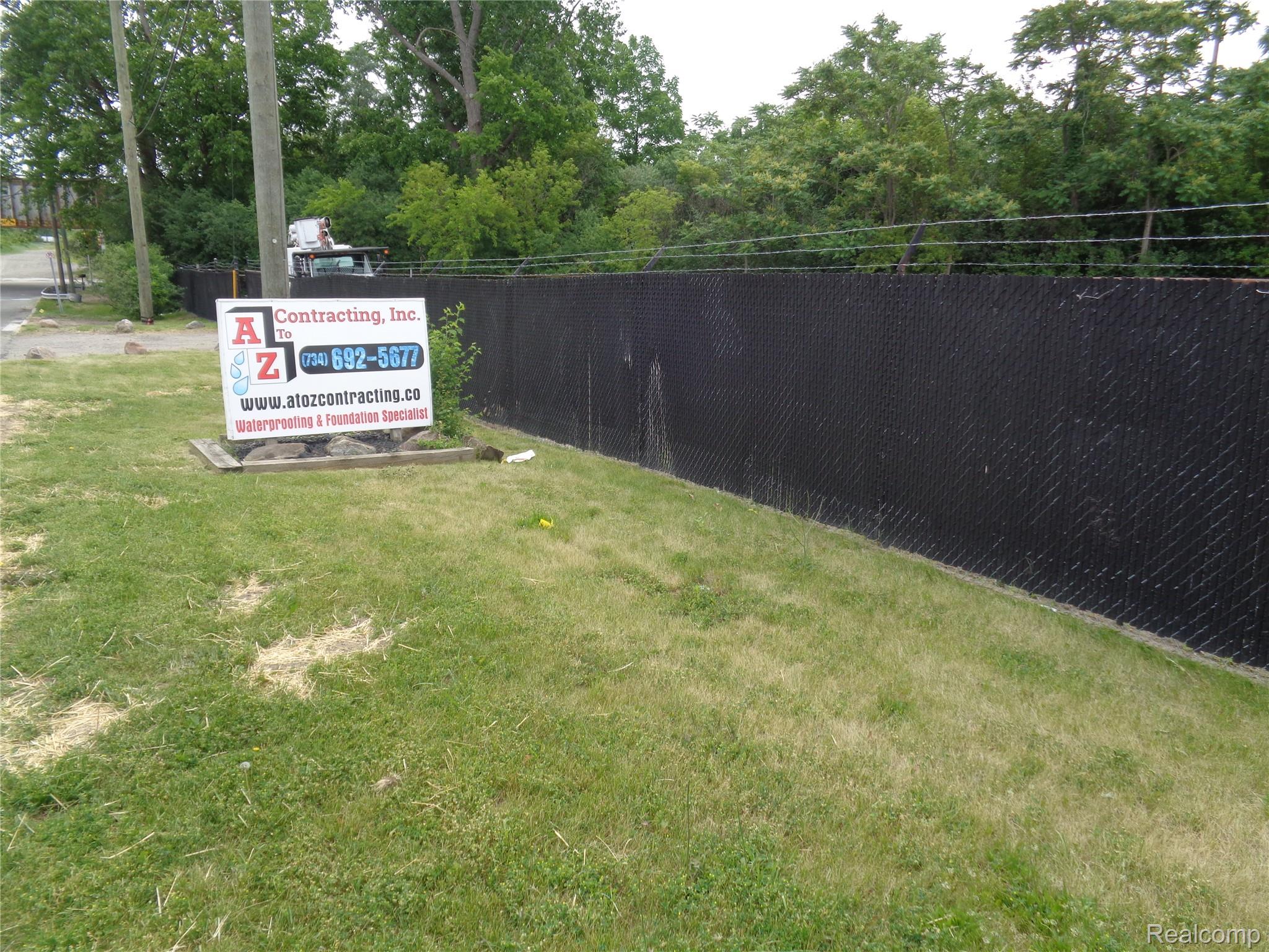 325 King Road