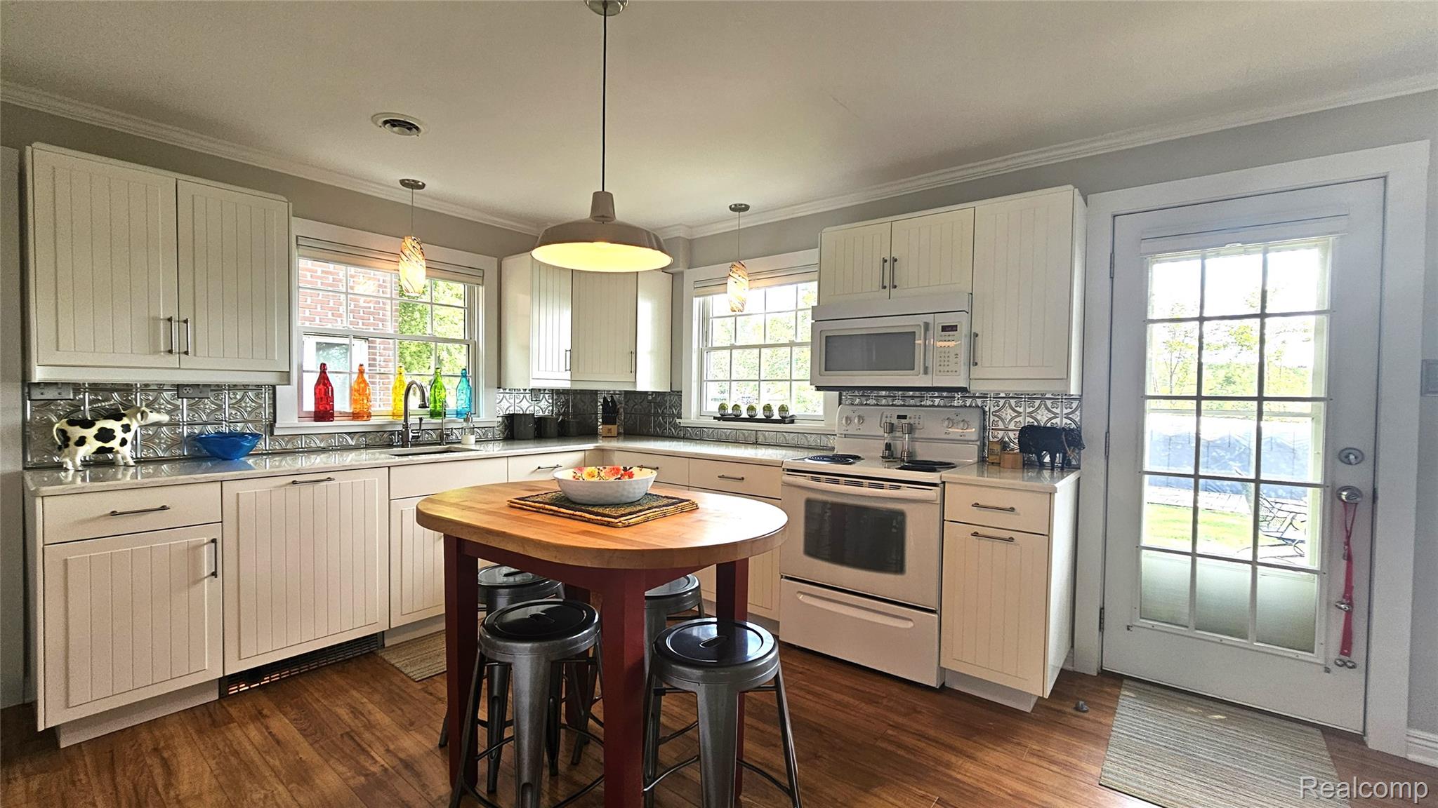 2966 Indian Trail