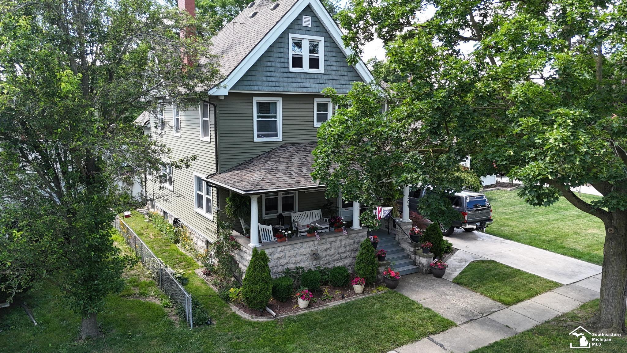 307 N Macomb Street