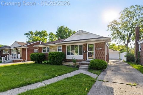 29218 Ursuline Street St Clair Shores City MI 48081