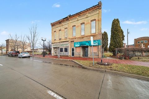 817/819 E Genesee Avenue Saginaw City MI 48607