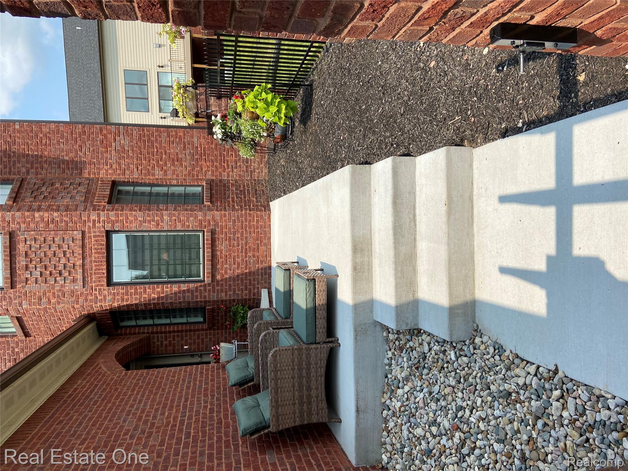 3616 Bay Harbor Drive