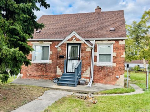 7003 Rivard Avenue Warren City MI 48091