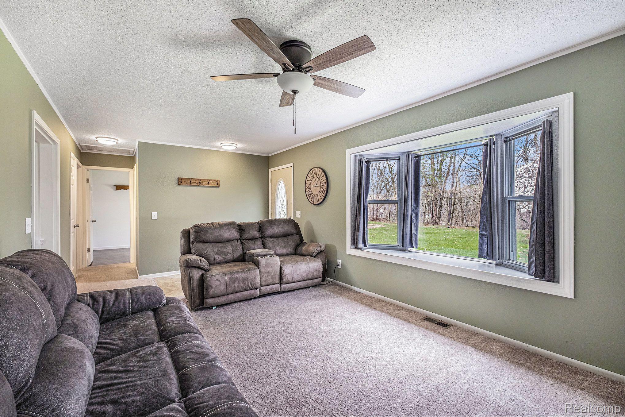 1315 BEAVERBROOK Drive