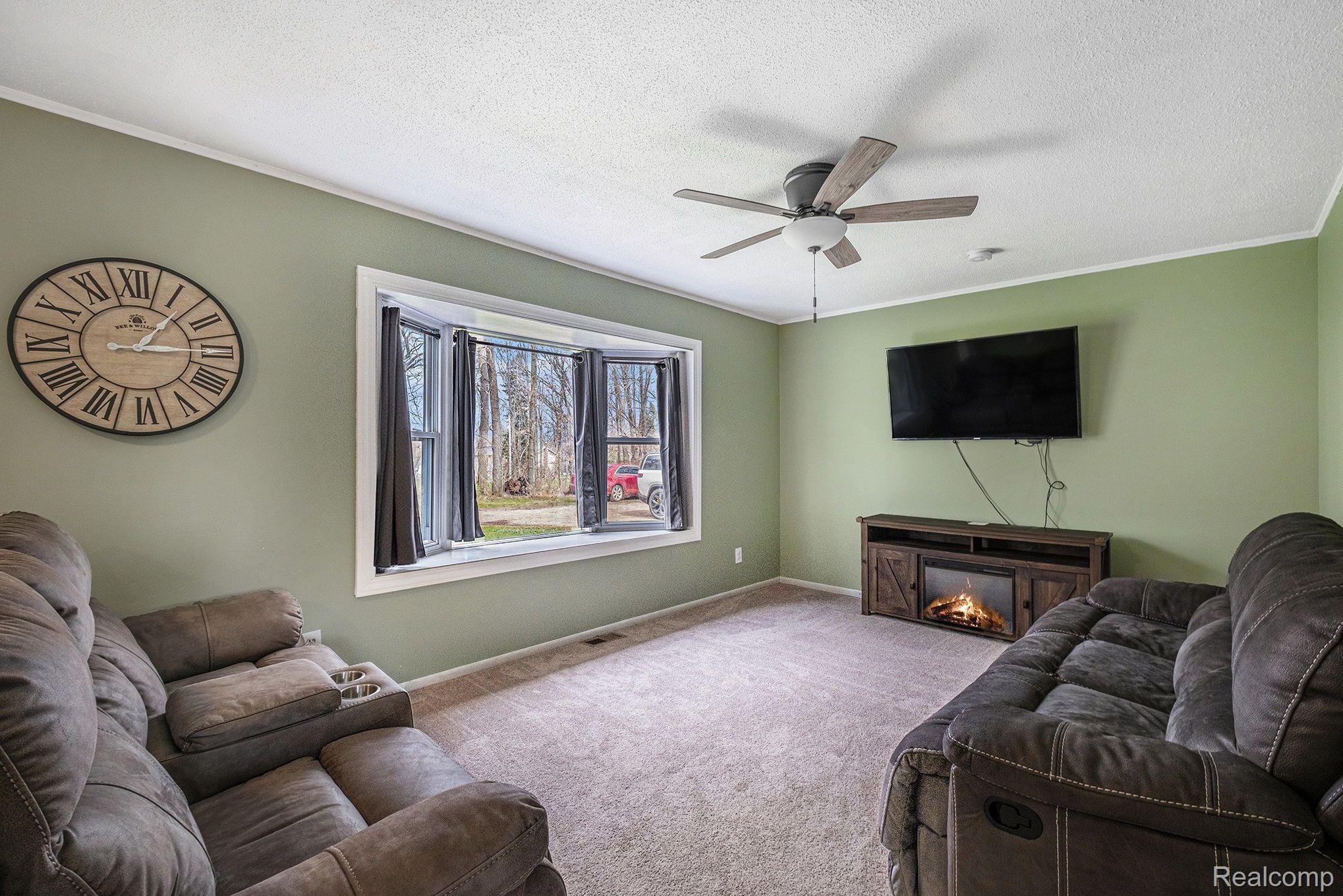 1315 BEAVERBROOK Drive