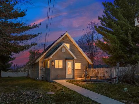 7049 W White Birch Avenue Lake Township MI 49651