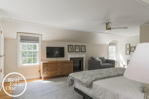 Tiny photo for 1110 Grayton Street, Grosse Pointe Park City, MI 48230 (MLS # 58050220233)