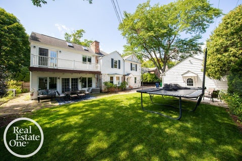 Tiny photo for 1110 Grayton Street, Grosse Pointe Park City, MI 48230 (MLS # 58050220233)