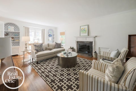 Tiny photo for 1110 Grayton Street, Grosse Pointe Park City, MI 48230 (MLS # 58050220233)