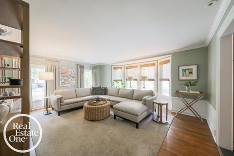 Tiny photo for 1110 Grayton Street, Grosse Pointe Park City, MI 48230 (MLS # 58050220233)