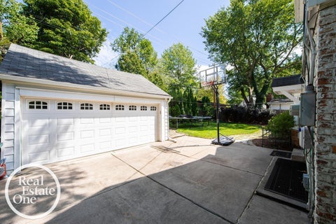 Tiny photo for 1110 Grayton Street, Grosse Pointe Park City, MI 48230 (MLS # 58050220233)