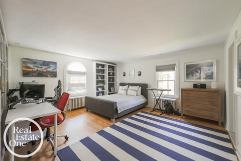 Tiny photo for 1110 Grayton Street, Grosse Pointe Park City, MI 48230 (MLS # 58050220233)