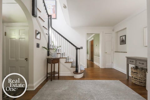 Tiny photo for 1110 Grayton Street, Grosse Pointe Park City, MI 48230 (MLS # 58050220233)