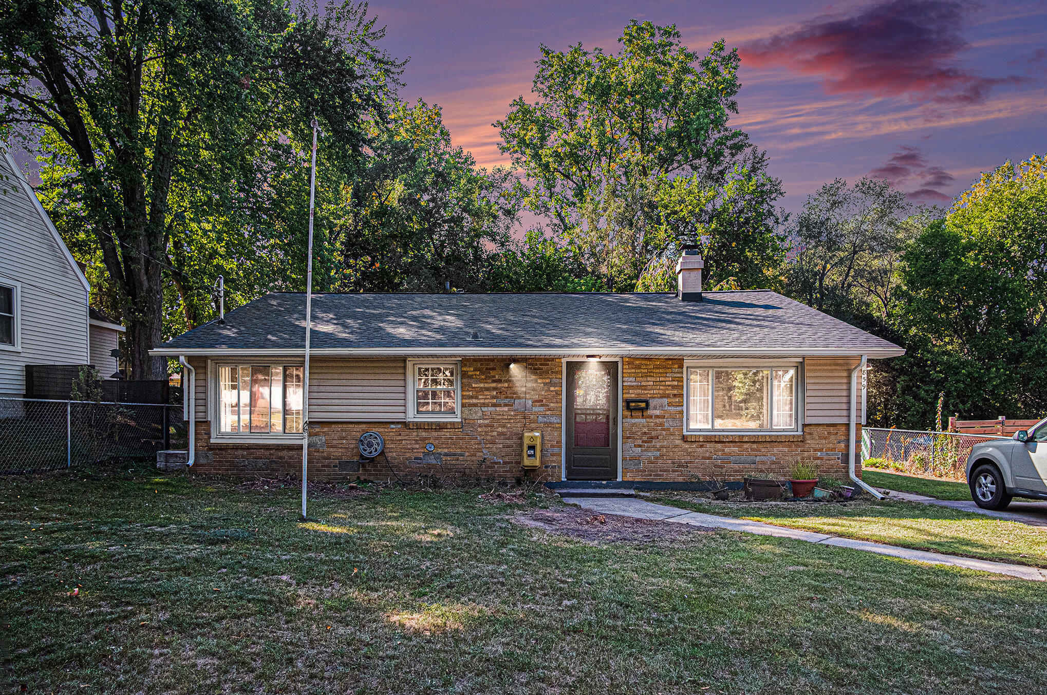 859 Bristol Avenue NW