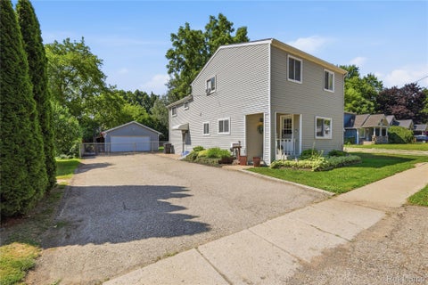 Photo of 572 Atwater Street, Lake Orion Village, MI 48362 (MLS # 20261061965)