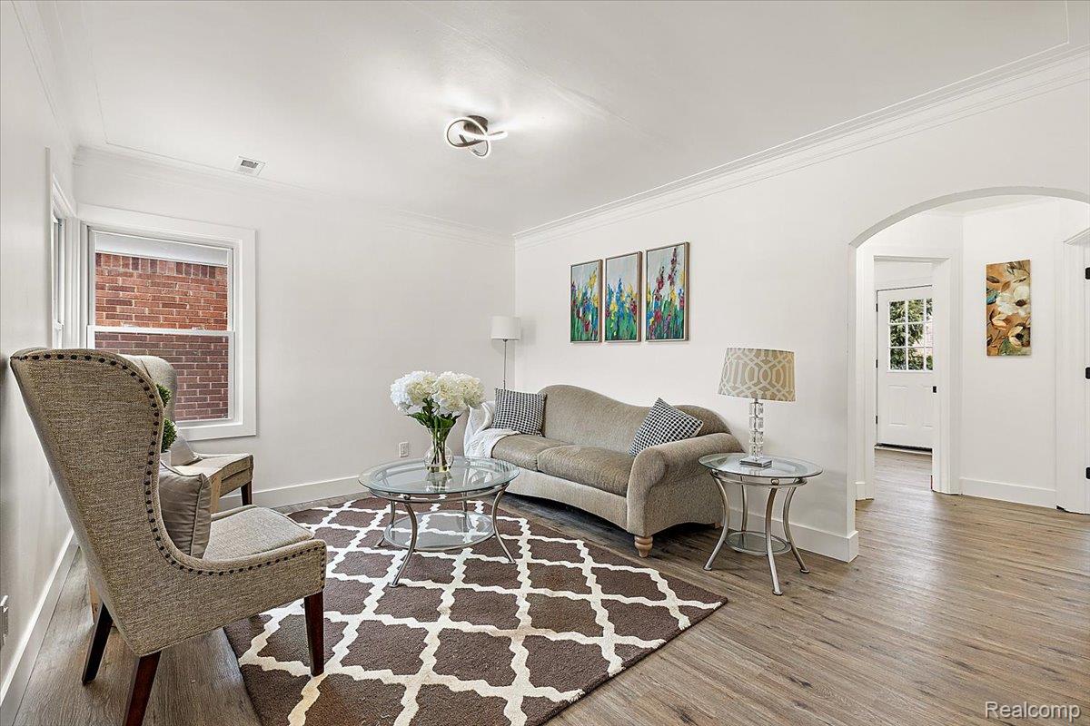 21625 Trombly Street