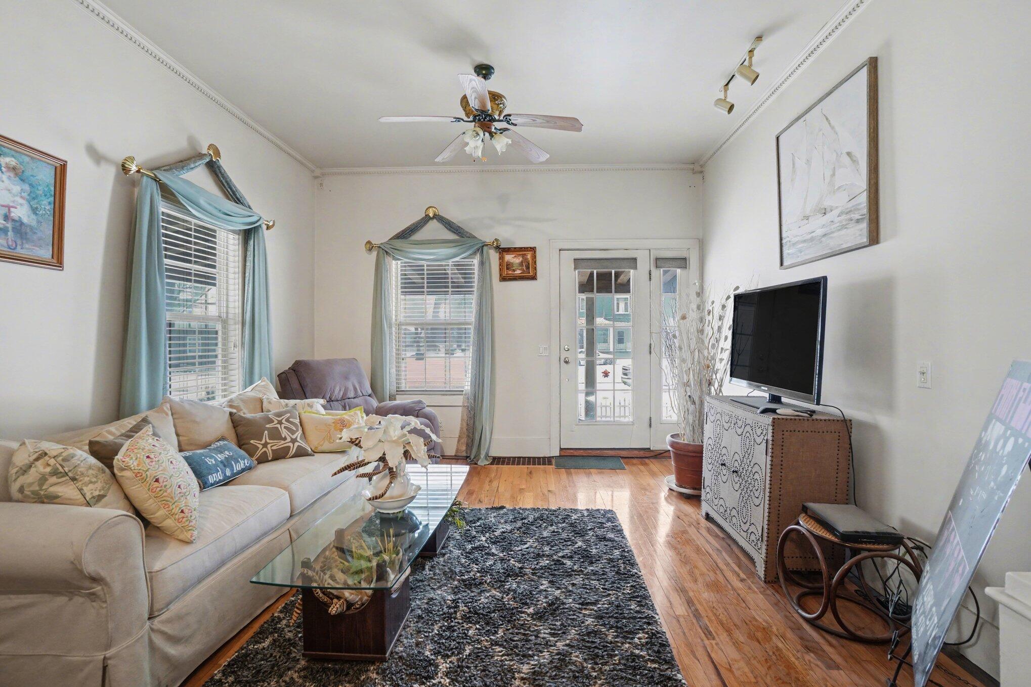 1382 Lakeshore Drive