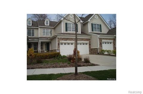 26458 Fieldstone Drive 3 Novi City MI 48374