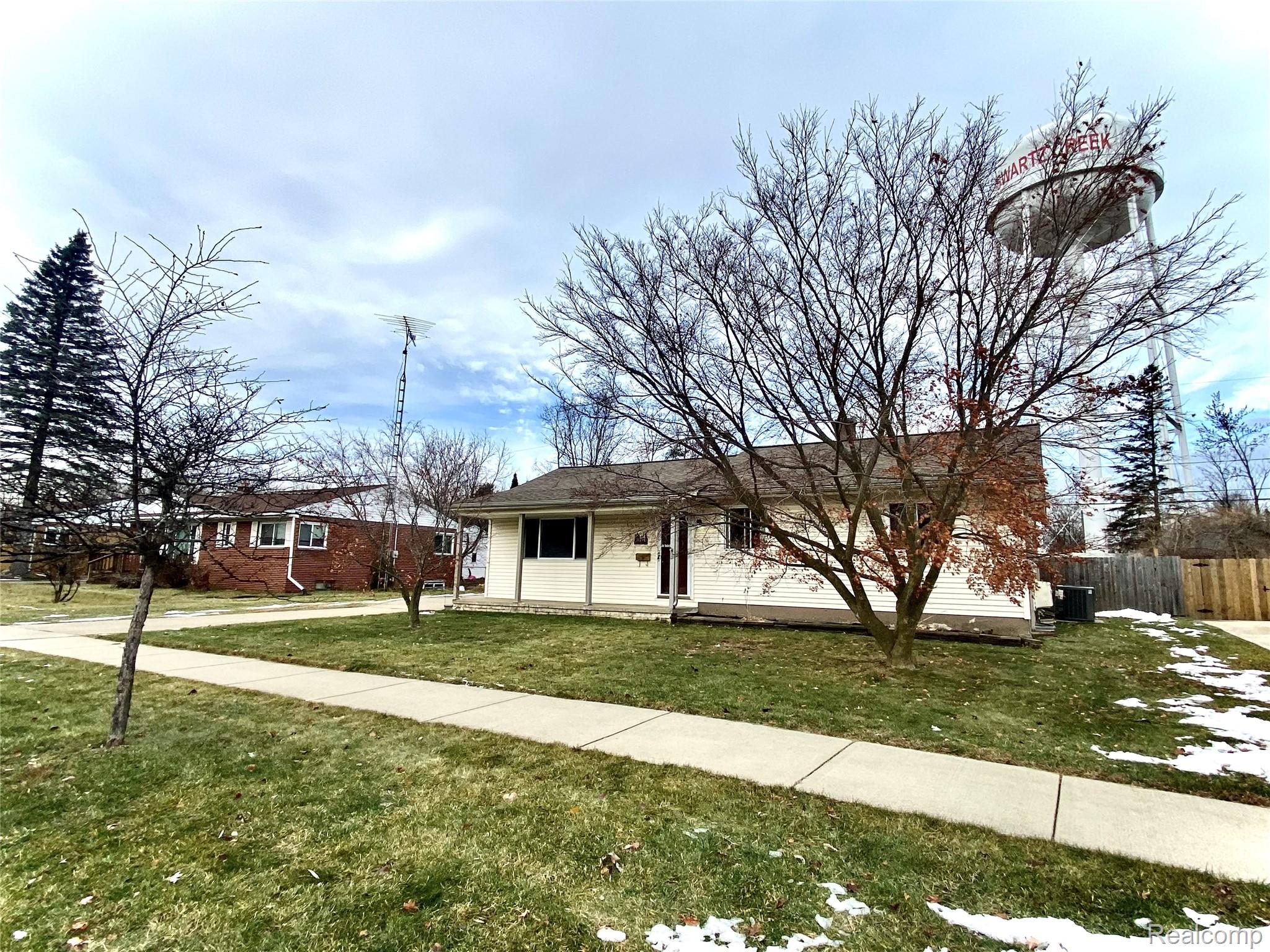 8474 Chesterfield Drive