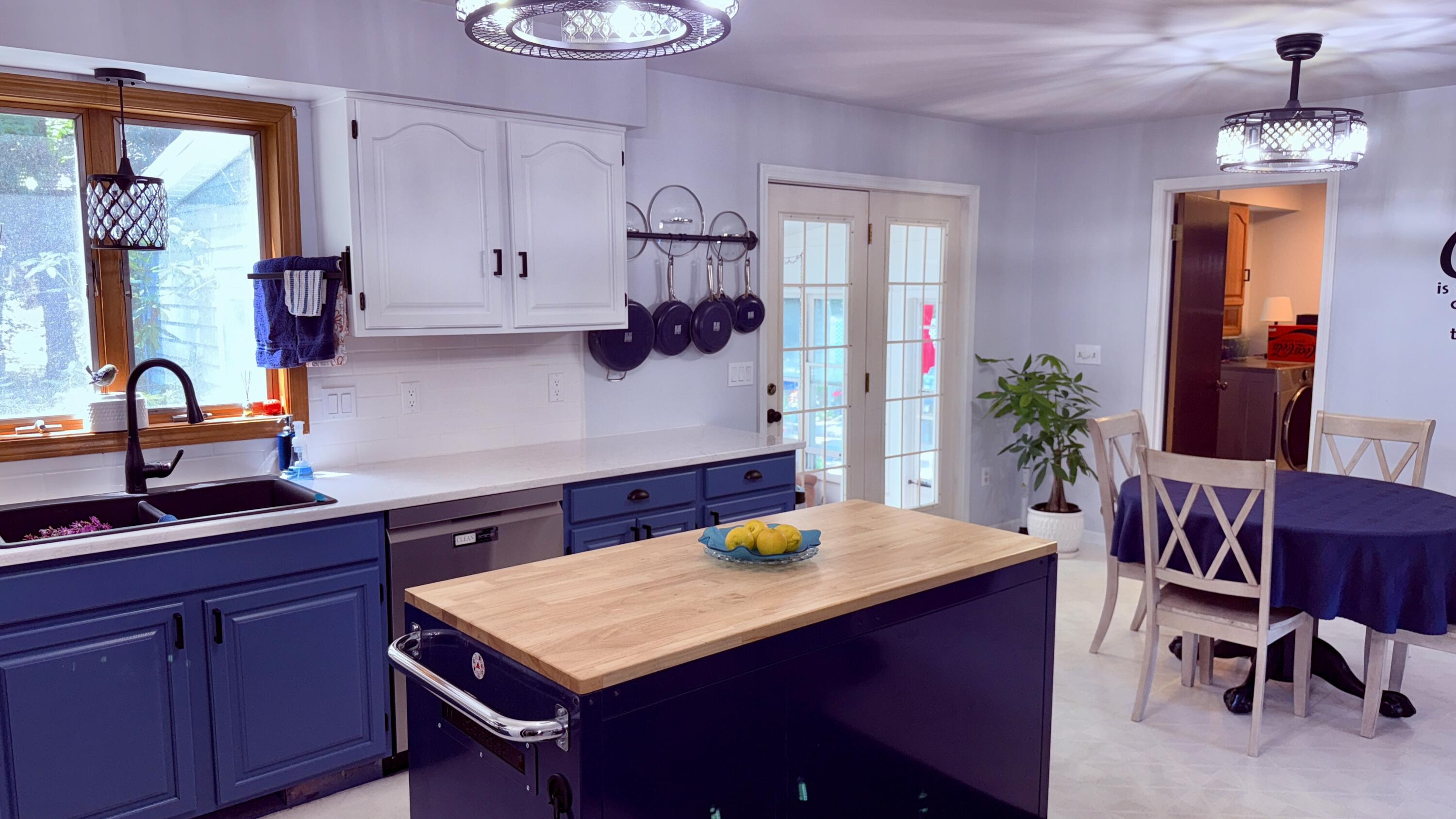 12637 Lakeshore Drive