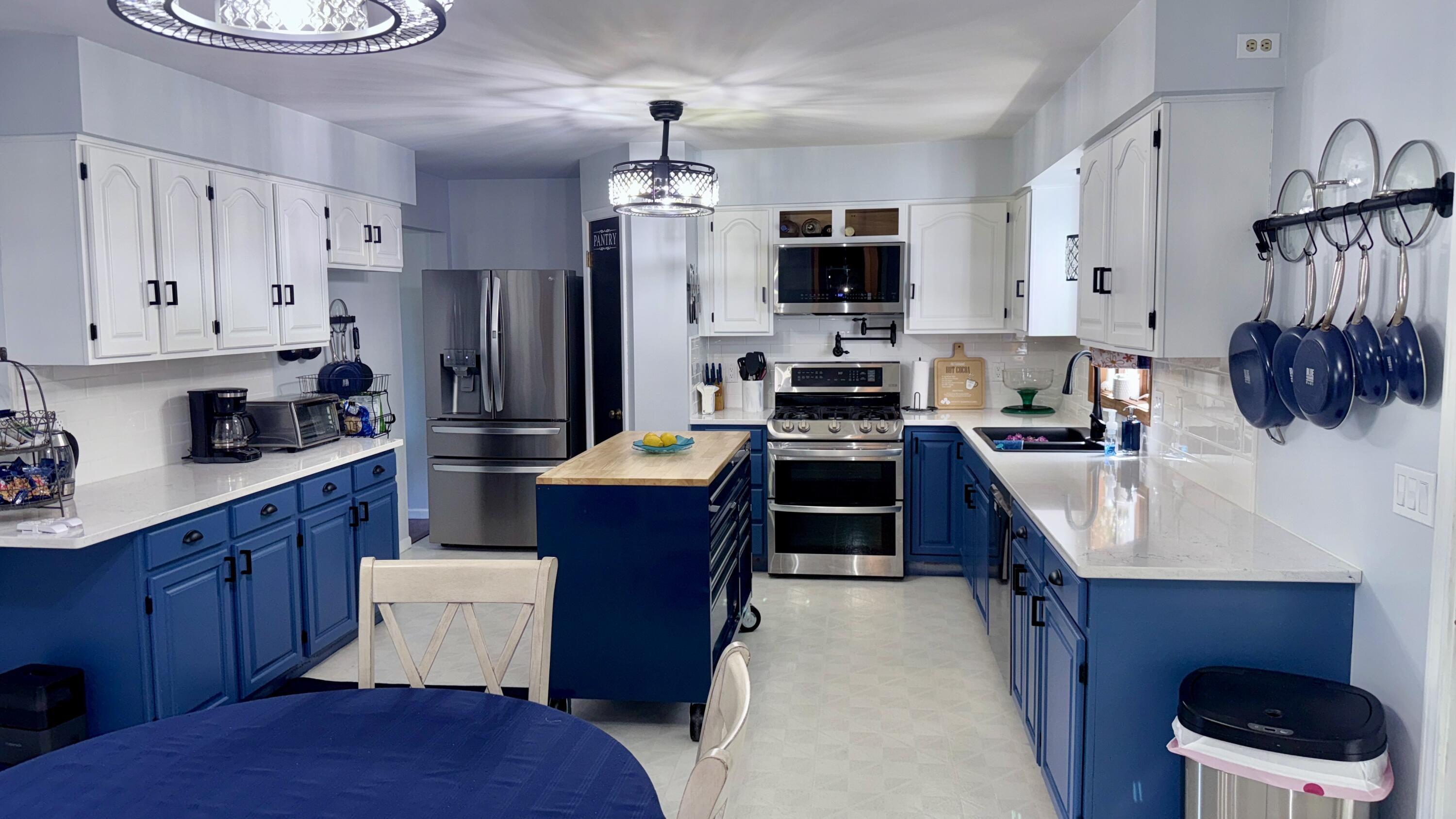 12637 Lakeshore Drive