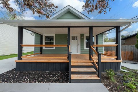 120 Oriole Street Commerce Charter Township Oakland MI 48382