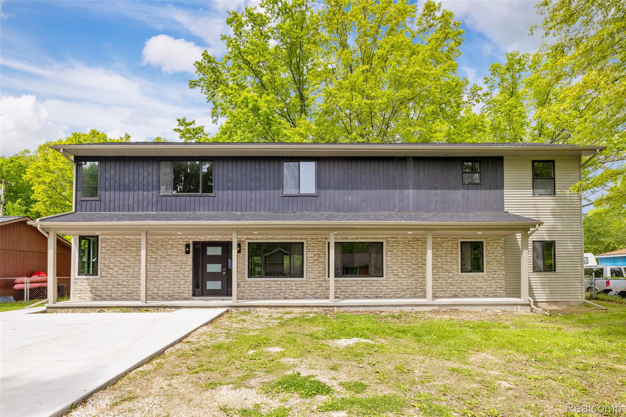 7598 Lake Park Road