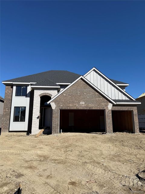 Photo of 18879 Via Firenze, Macomb Township, MI 48044 (MLS # 20251040291)