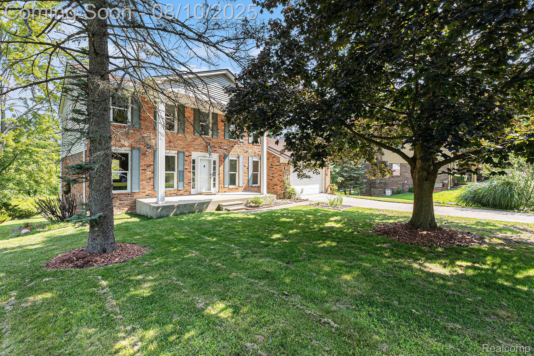 5690 Glen Eagles Drive