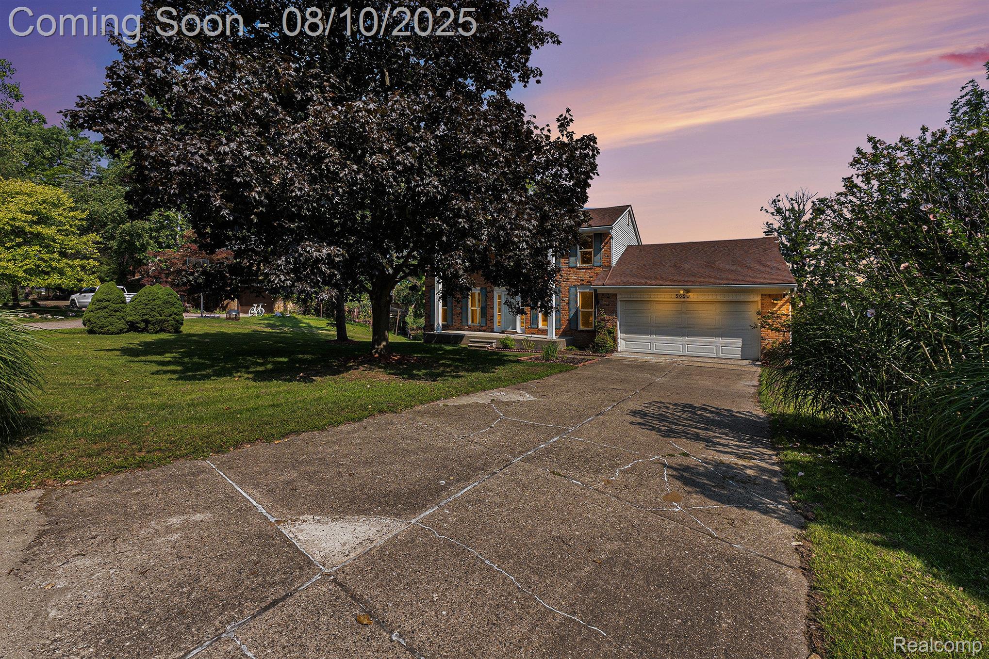 5690 Glen Eagles Drive