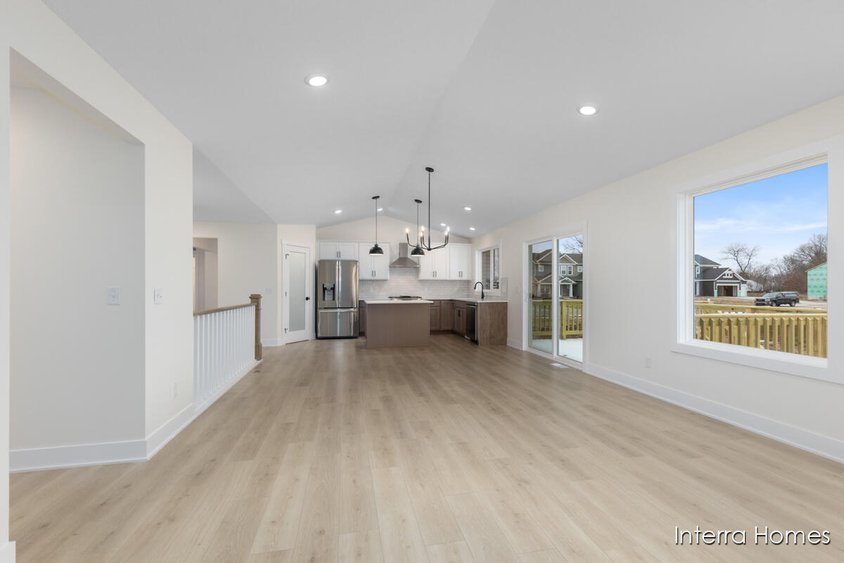 7120 Pinehurst Drive NE