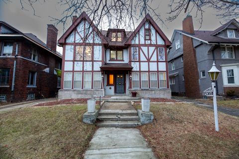 1536 Chicago Boulevard Detroit City MI 48206