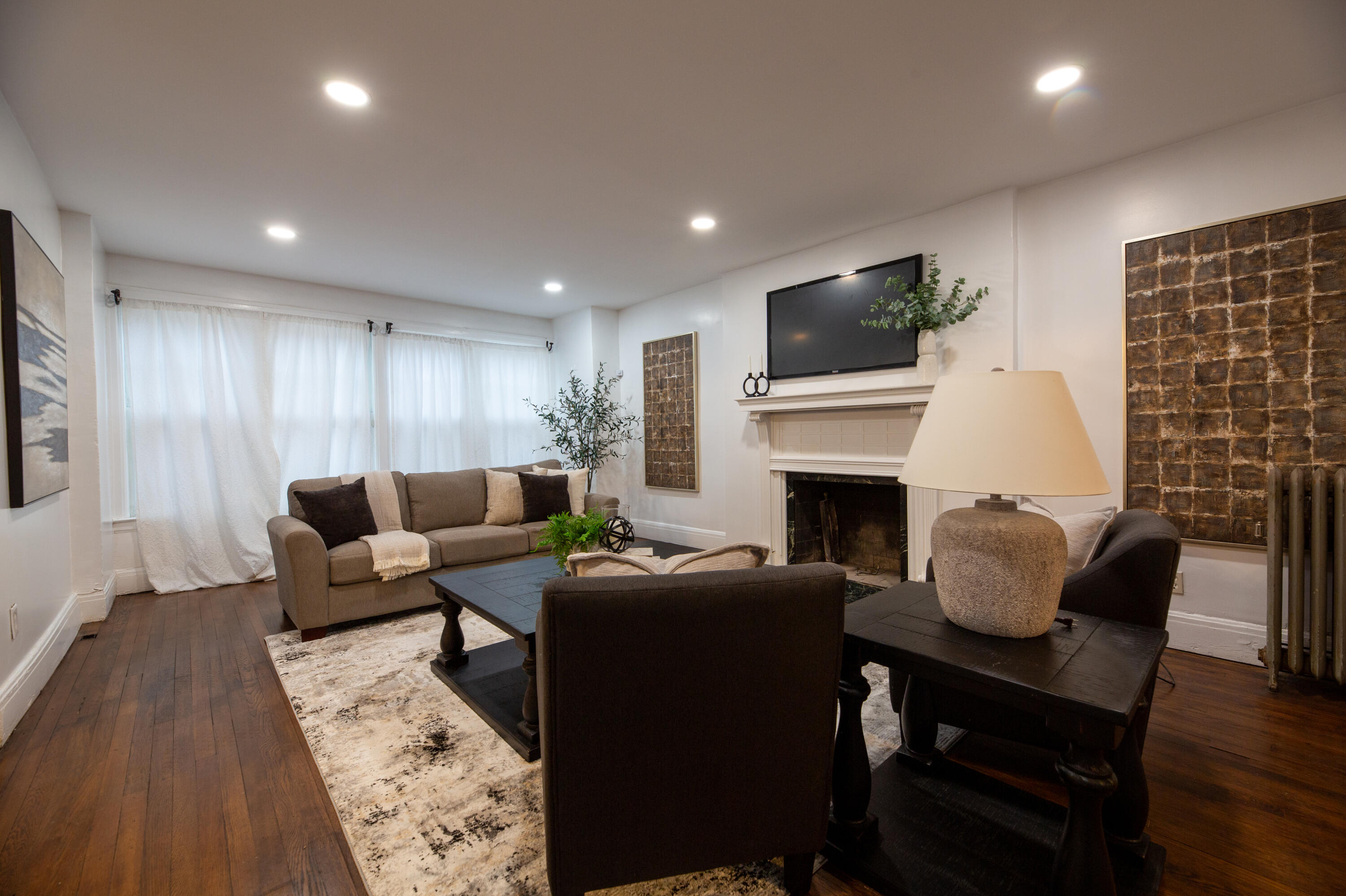 1536 Chicago Boulevard