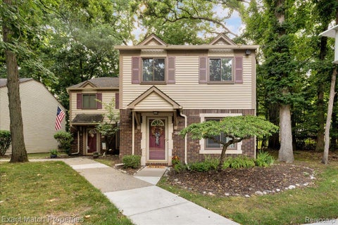 Photo of 1514 Streamwood Court, Rochester Hills City, MI 48309 (MLS # 20261056590)