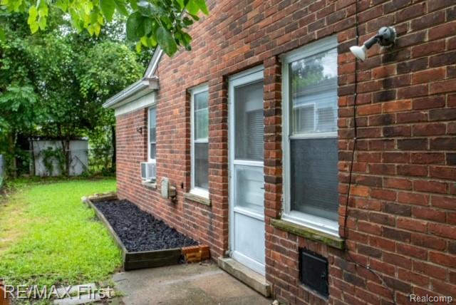 2619-2621 Rochester Road