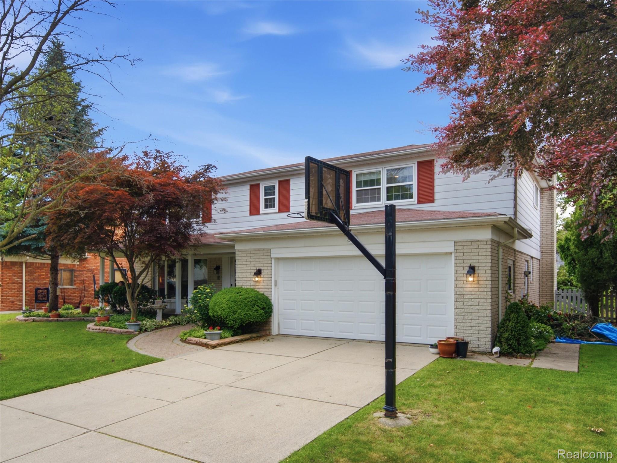 883 Briarcliff Drive