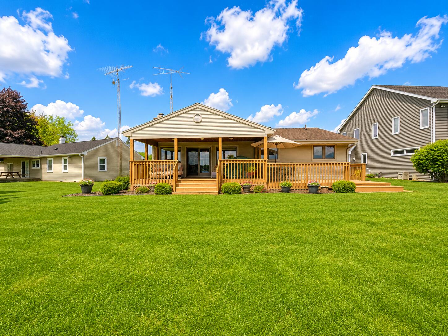 173 S Grand Pointe Drive