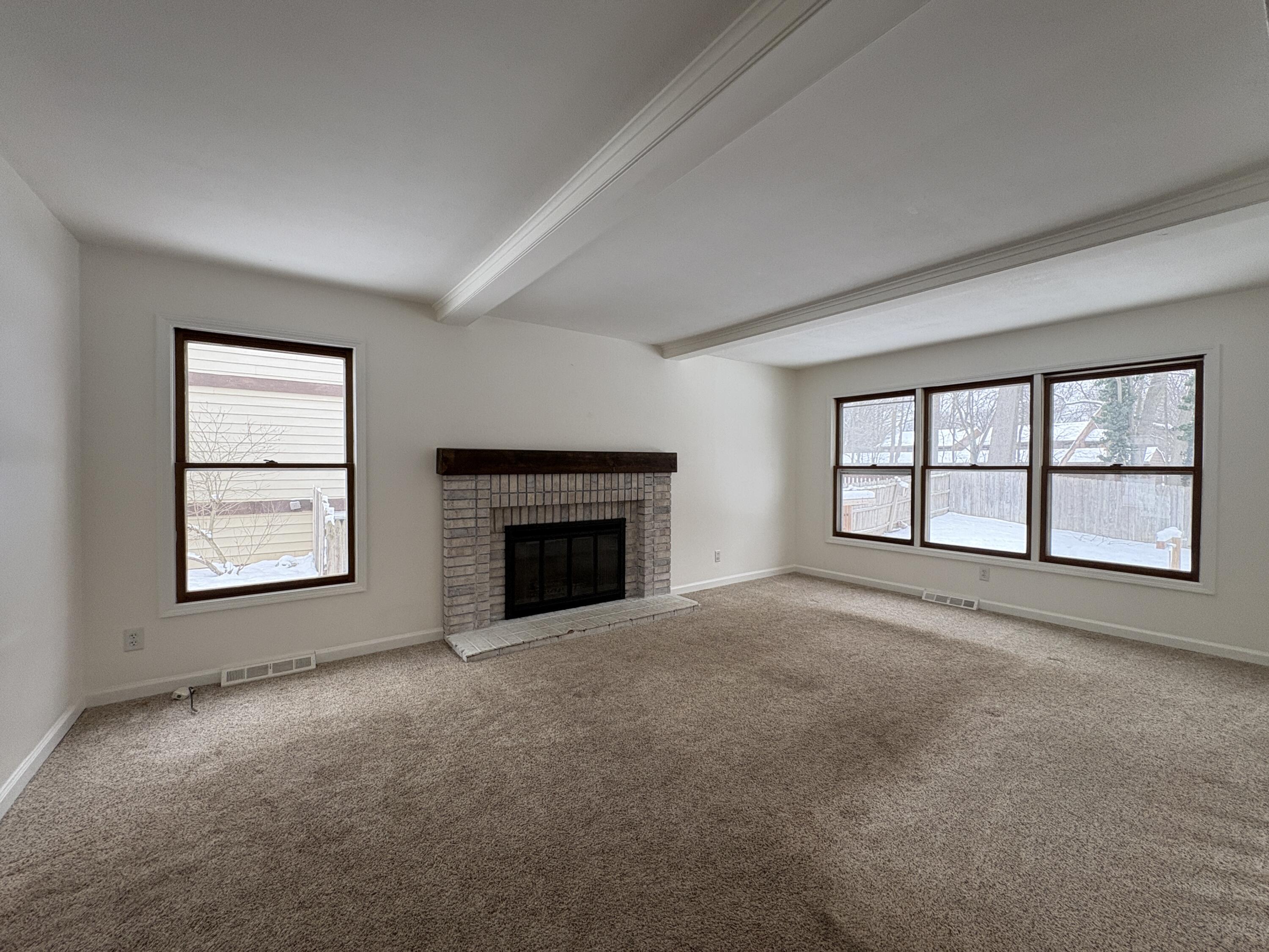 1659 Chateau Drive SW