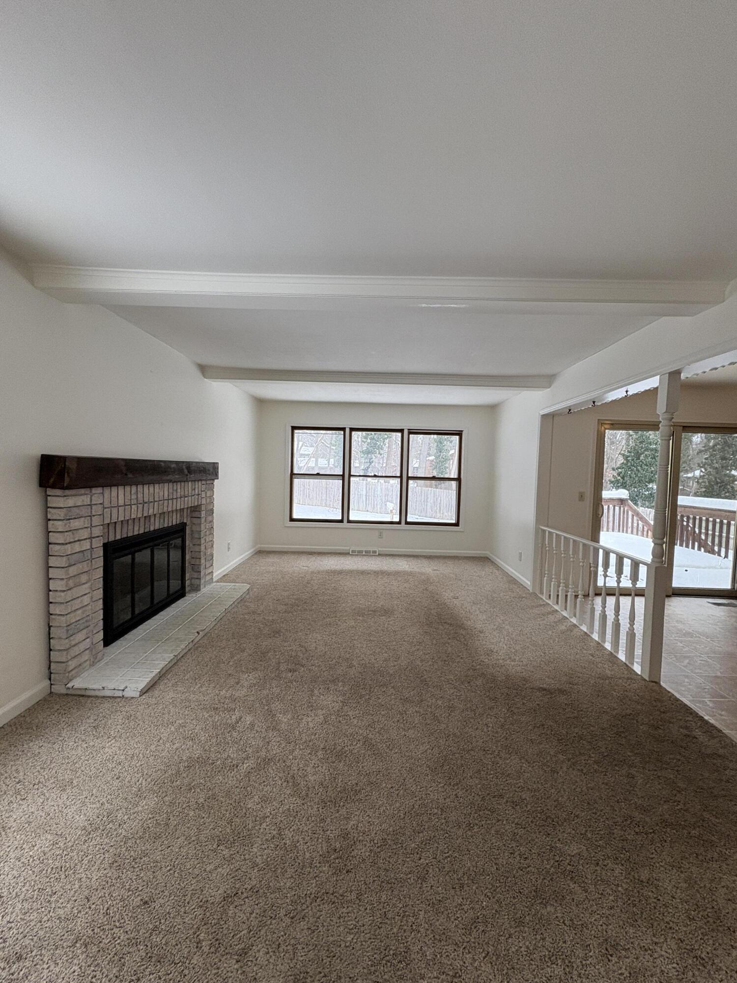 1659 Chateau Drive SW