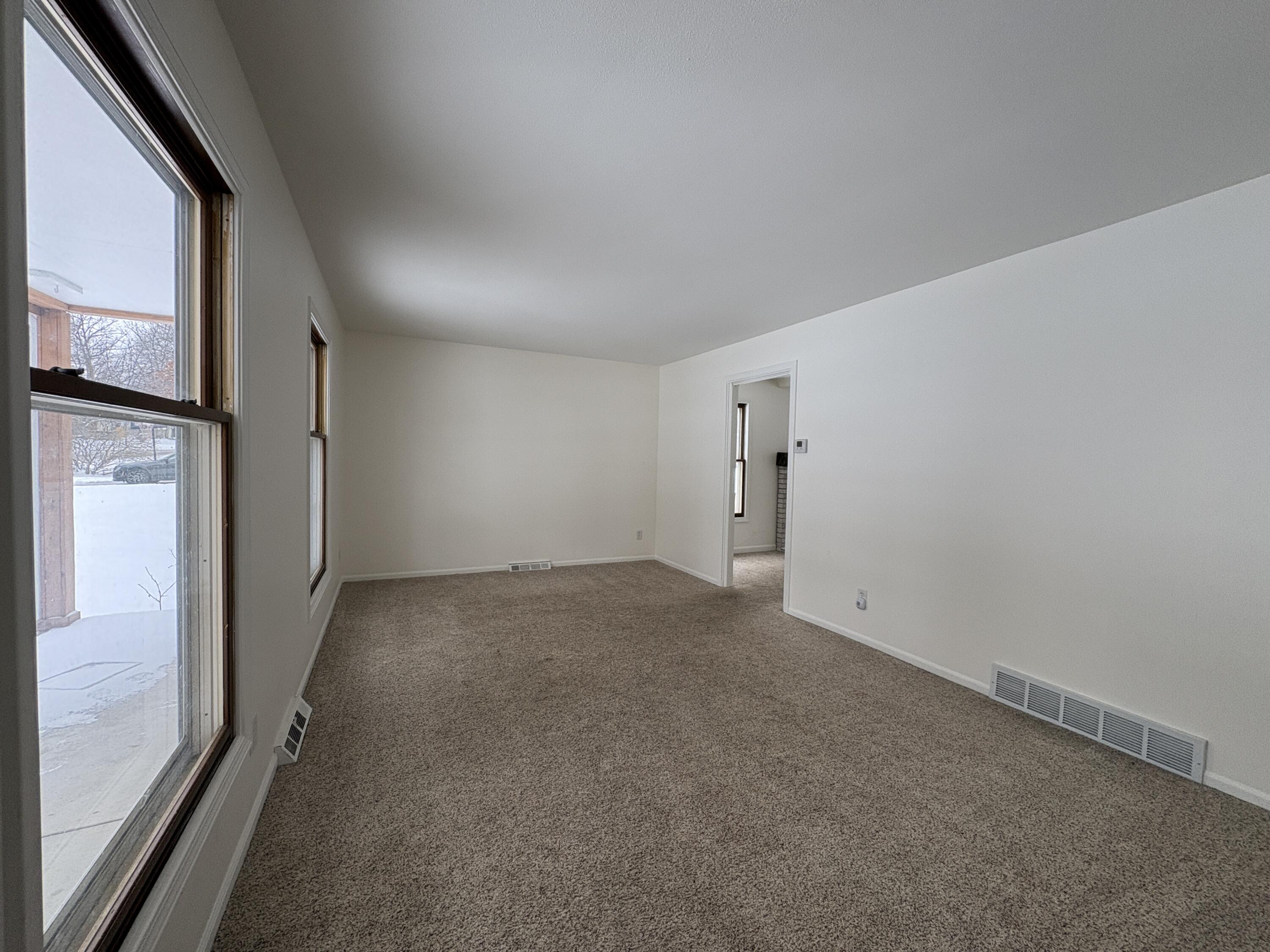 1659 Chateau Drive SW