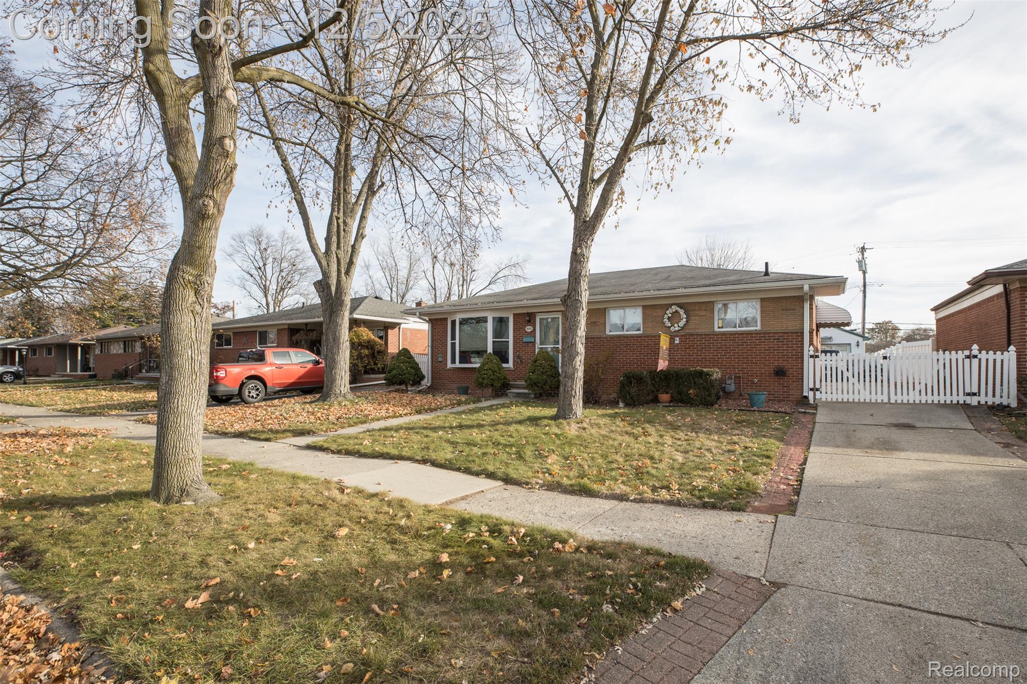 1847 Churchill Avenue