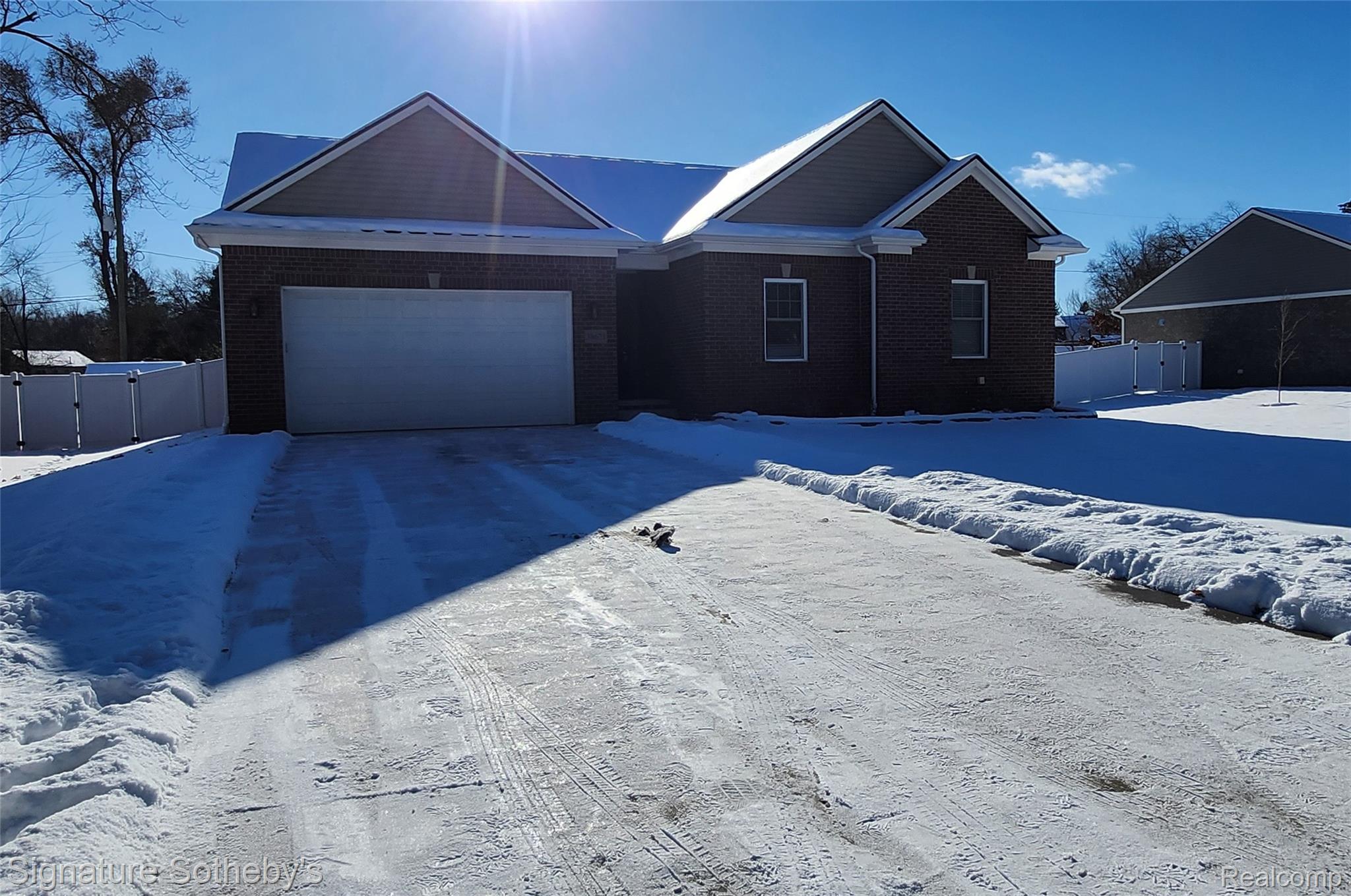 38671 Belliveau Street