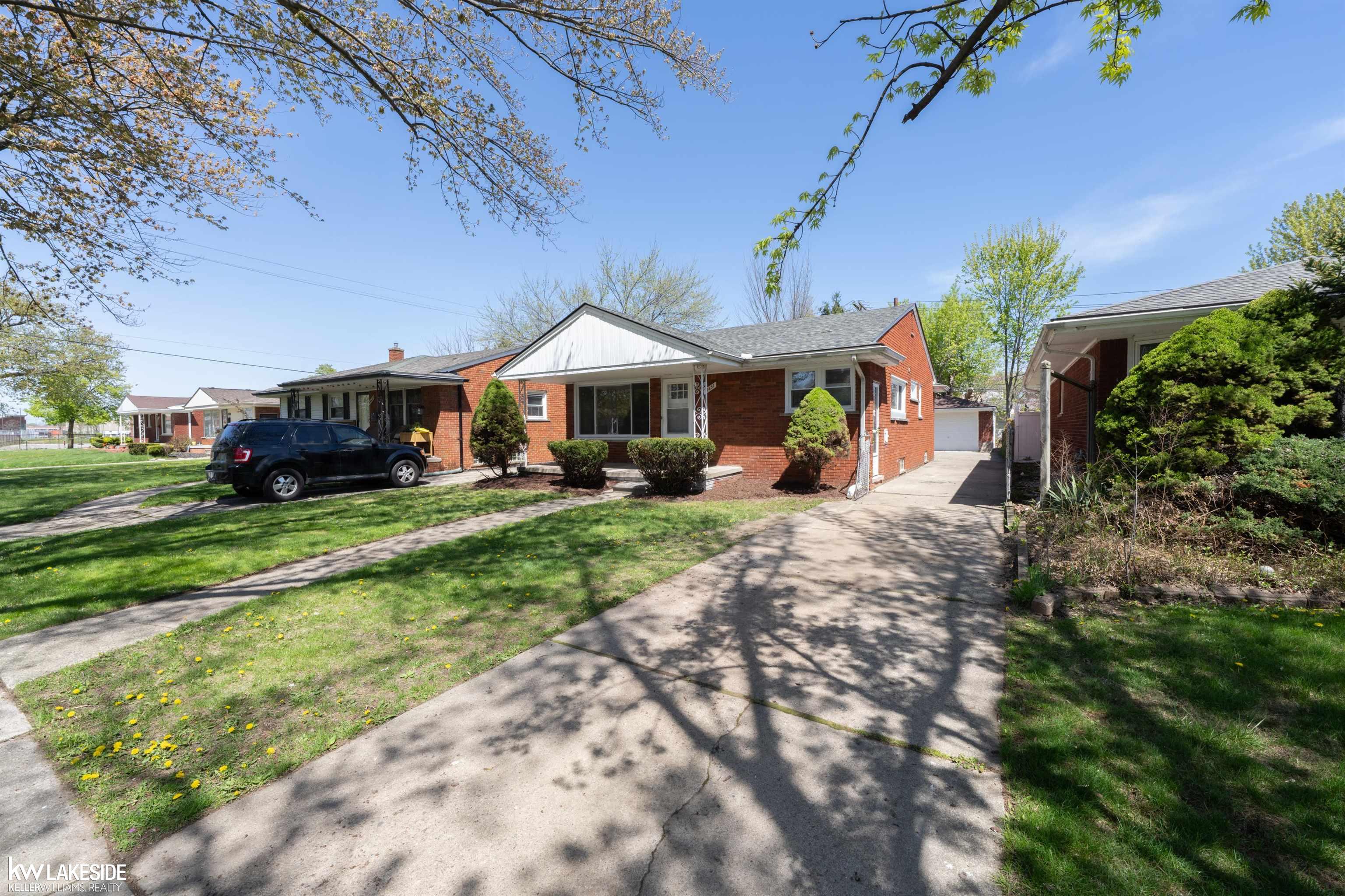 19637 Country Club Drive