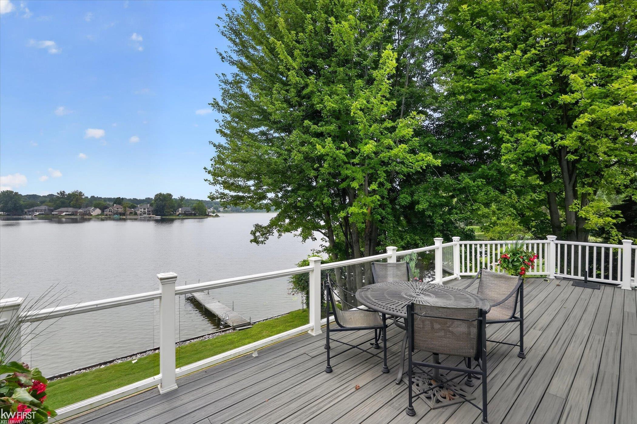 16048 Pine Bluff Court