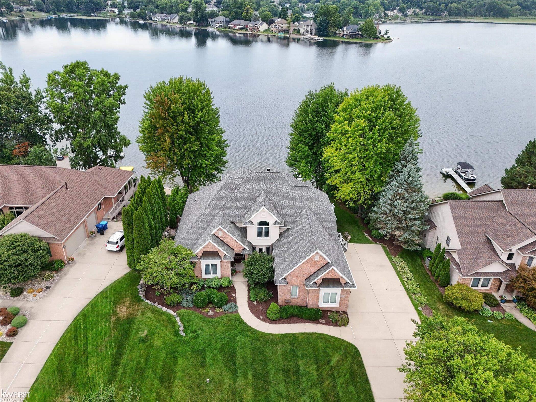 16048 Pine Bluff Court