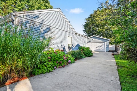 Tiny photo for 111 Aylworth Court, South Haven City, MI 49090 (MLS # 69026054486)