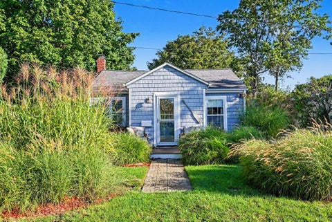 Tiny photo for 111 Aylworth Court, South Haven City, MI 49090 (MLS # 69026054486)
