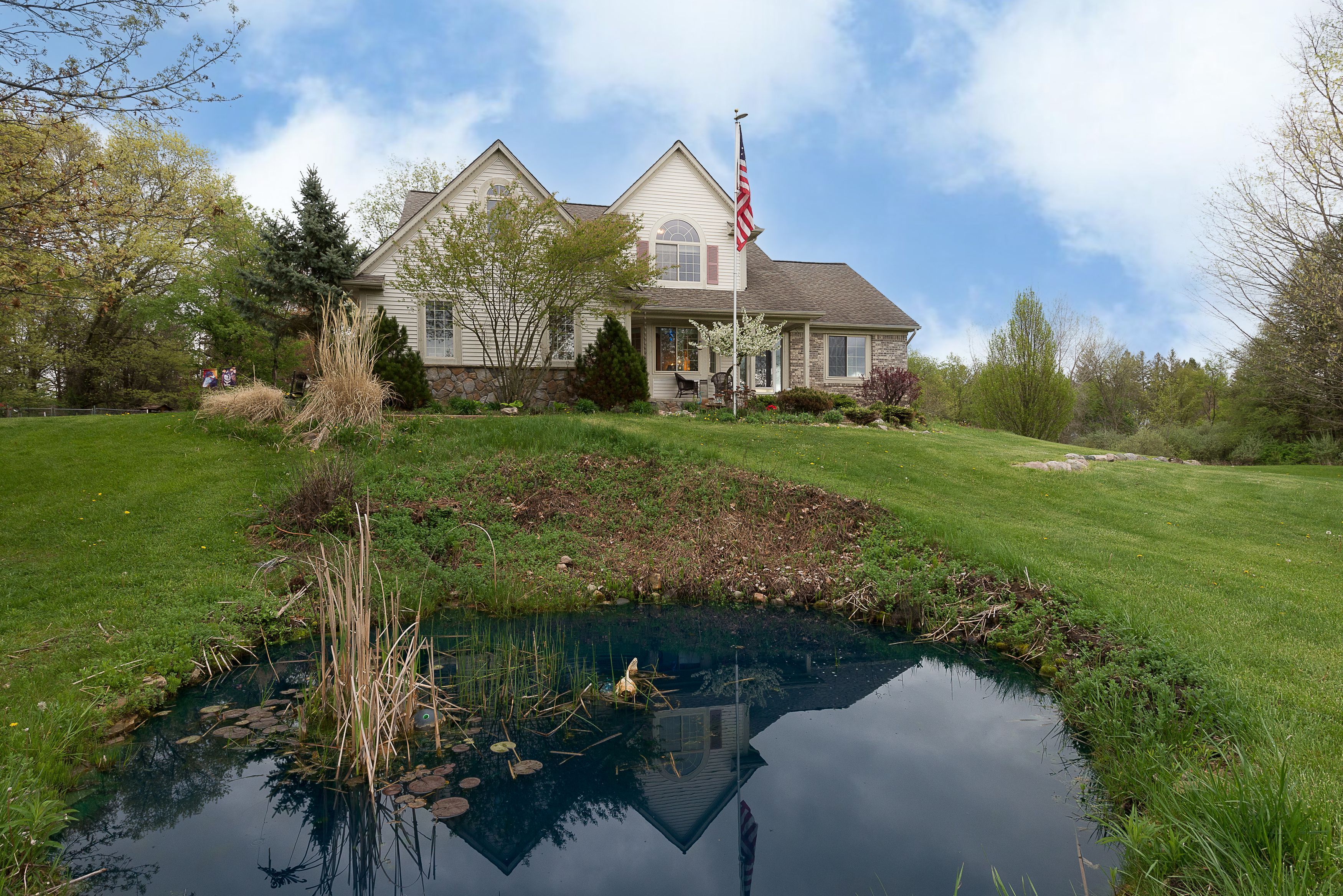 1355 MAXFIELD Road